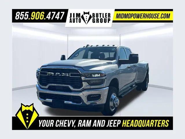 2026 Ram 3500 Tradesman Crew Cab 4x4 8 Box for sale in Linn, MO