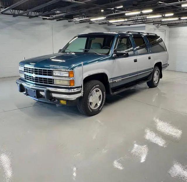 1993 Chevrolet Suburban Cheyenne for sale in Pasadena, MD