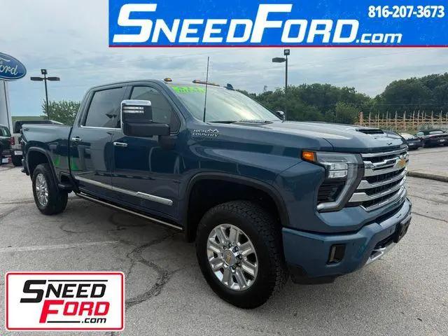 2024 Chevrolet Silverado 2500HD 4WD Crew Cab Standard Bed High Country for sale in Gower, MO