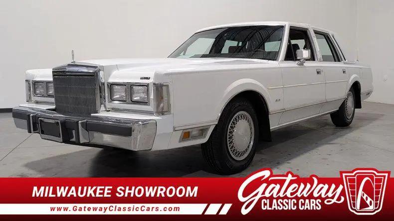 1988 Lincoln Town Car Unknown for sale in O Fallon, IL