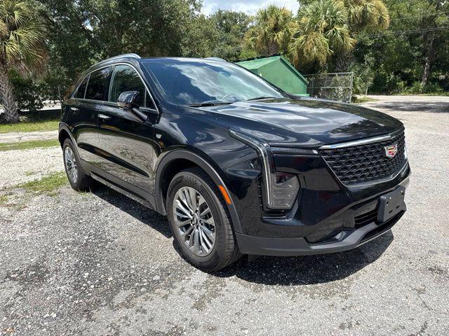 2025 Cadillac XT4 AWD Premium Luxury