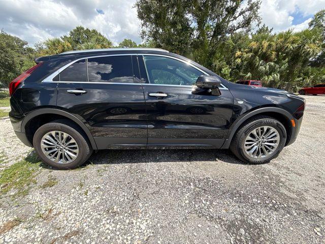 2025 Cadillac XT4 AWD Premium Luxury