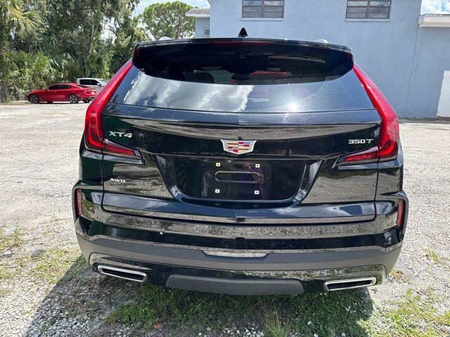 2025 Cadillac XT4 AWD Premium Luxury