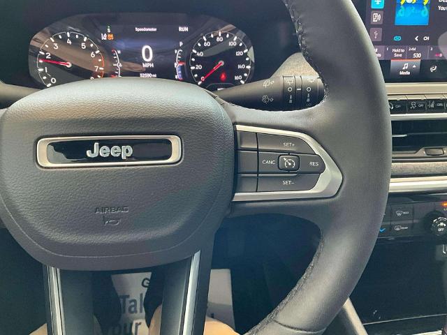 2023 Jeep Compass Latitude Lux FWD