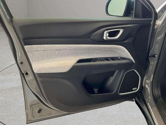 2023 Jeep Compass Latitude Lux FWD
