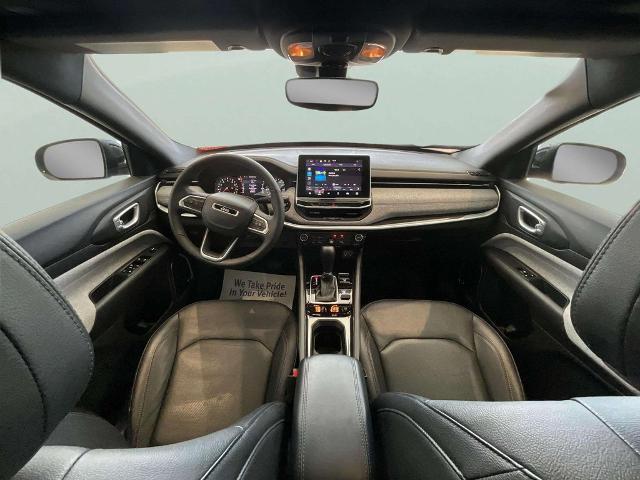 2023 Jeep Compass Latitude Lux FWD