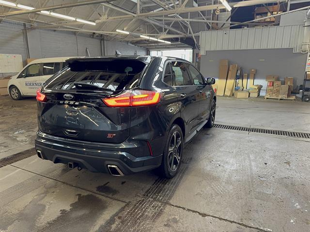 2023 Ford Edge ST