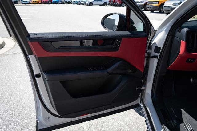 2023 Porsche Cayenne GTS
