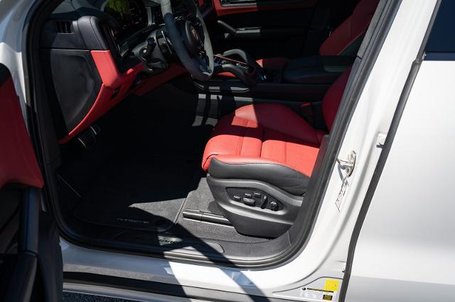 2023 Porsche Cayenne GTS
