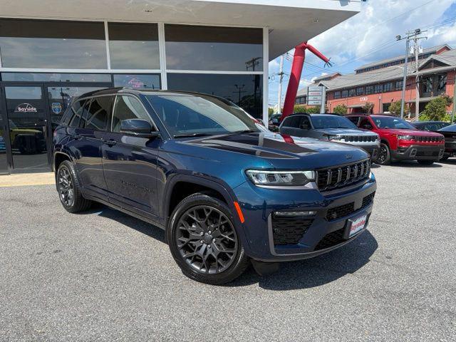 2026 Jeep Grand Cherokee GRAND CHEROKEE SUMMIT 4X4