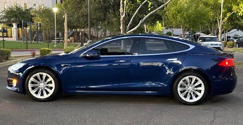 2017 Tesla Model S 75D