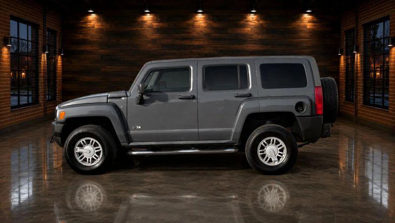2009 HUMMER H3 Base