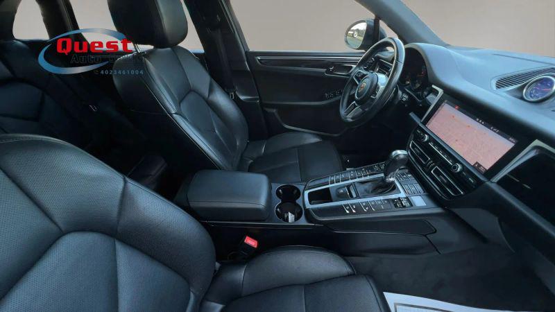 2020 Porsche Macan Base