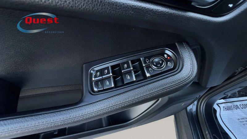 2020 Porsche Macan Base