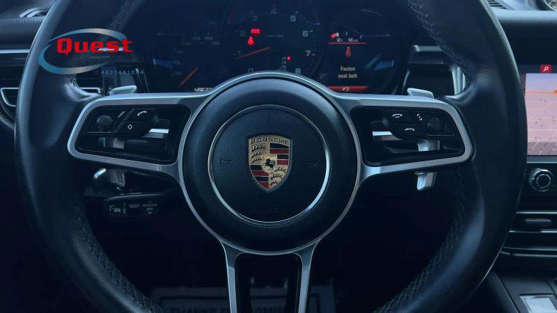 2020 Porsche Macan Base