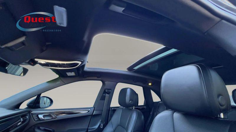 2020 Porsche Macan Base