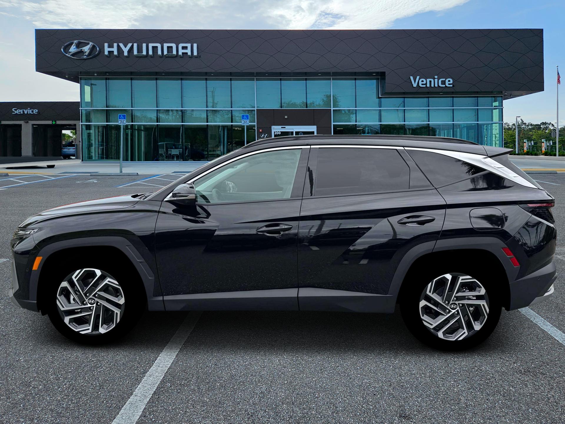 2026 Hyundai TUCSON Limited FWD - Image 3