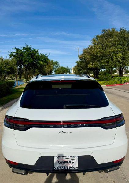 2020 Porsche Macan Base