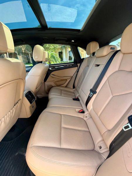 2020 Porsche Macan Base