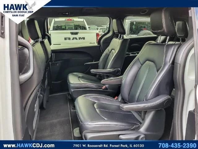 2024 Chrysler Pacifica Hybrid S Appearance Pkg