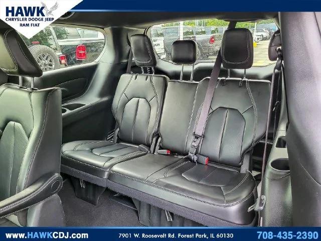 2024 Chrysler Pacifica Hybrid S Appearance Pkg