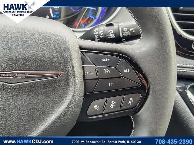2024 Chrysler Pacifica Hybrid S Appearance Pkg