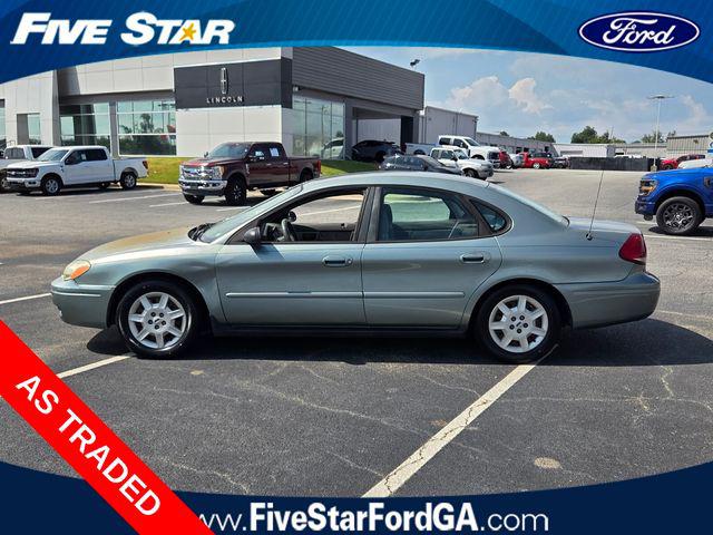 2005 Ford Taurus SE