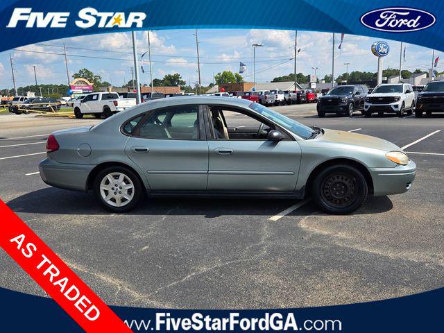 2005 Ford Taurus SE
