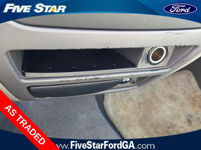 2005 Ford Taurus SE