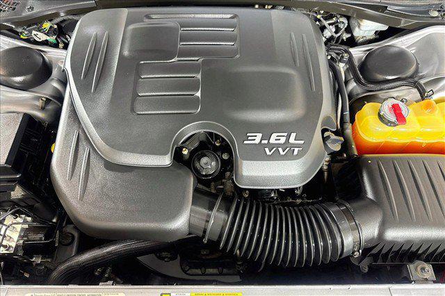 2011 Dodge Challenger 2dr Cpe