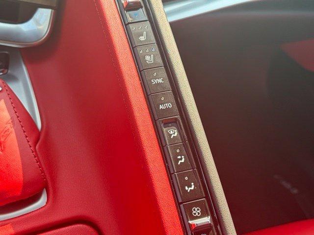 2021 Chevrolet Corvette Stingray RWD Convertible 2LT