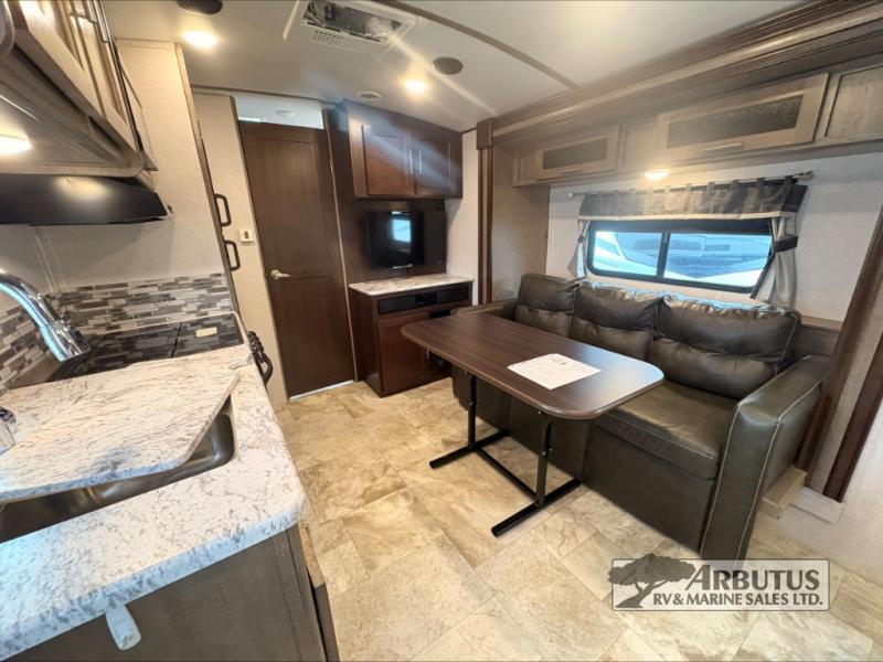 2017 Forest River Surveyor 201RBS TRAVEL TRAILER