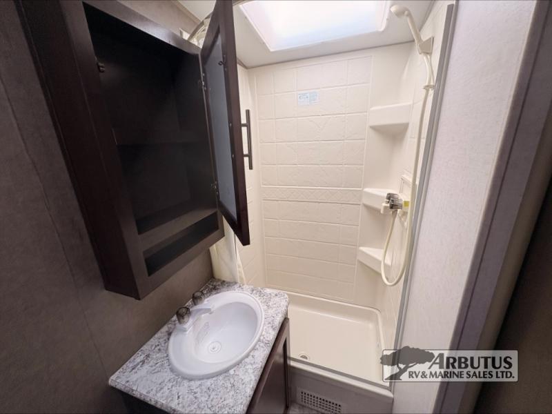 2017 Forest River Surveyor 201RBS TRAVEL TRAILER
