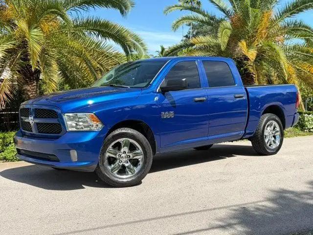 2017 Ram 1500 Express Crew Cab 4x4 5'7" Box for sale in Miami, FL