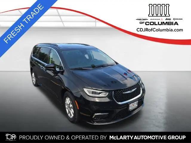 2022 Chrysler Pacifica Touring L for sale in Columbia, MO