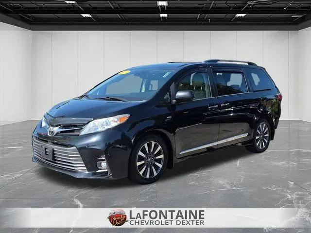 2018 Toyota Sienna XLE for sale in Dexter, MI