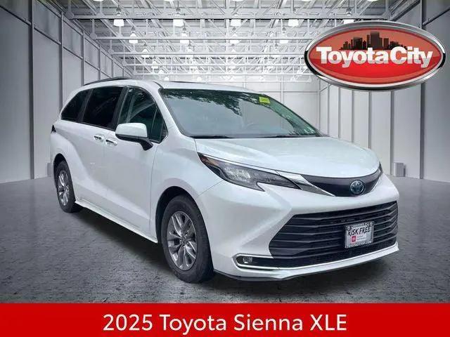 2025 Toyota Sienna XLE for sale in Mamaroneck, NY