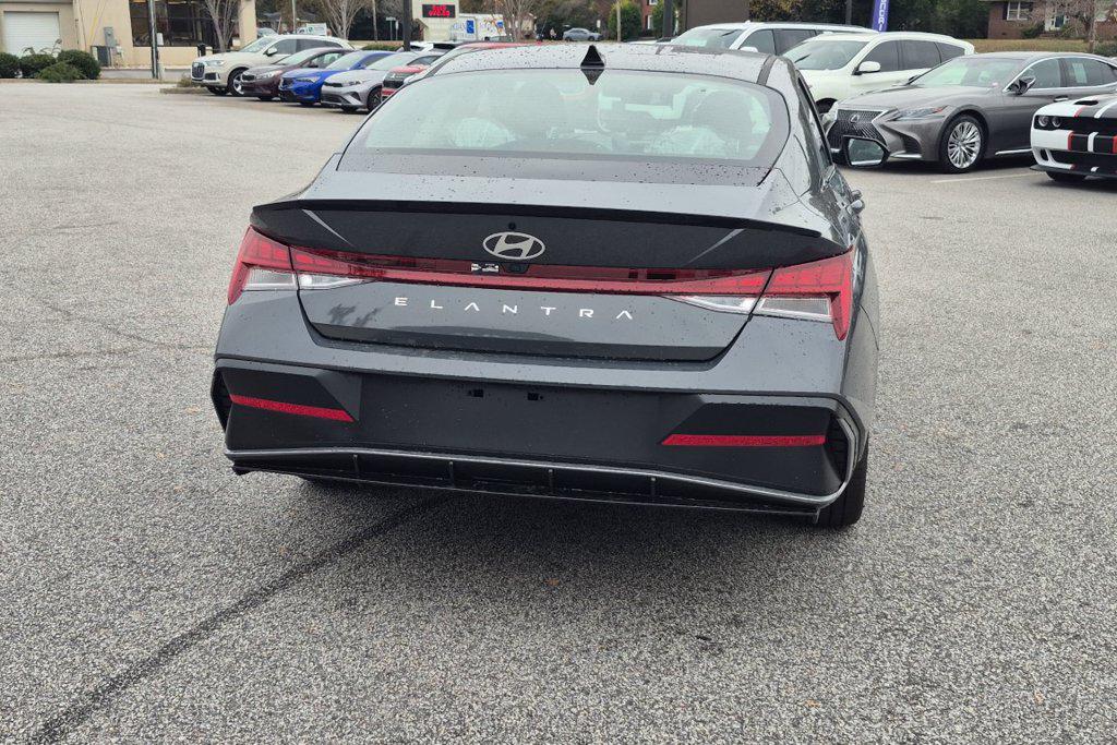 New 2026 Gray Hyundai SEL Sport Plus image 6