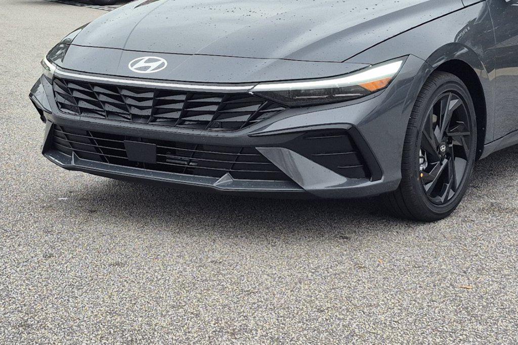 New 2026 Gray Hyundai SEL Sport Plus image 10