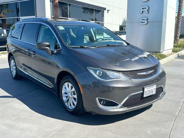 2019 Chrysler Pacifica Touring L for sale in Ontario, CA