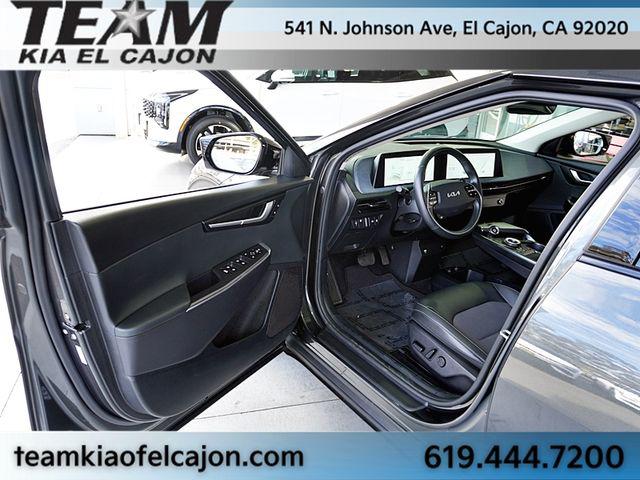 2023 Kia EV6 Light