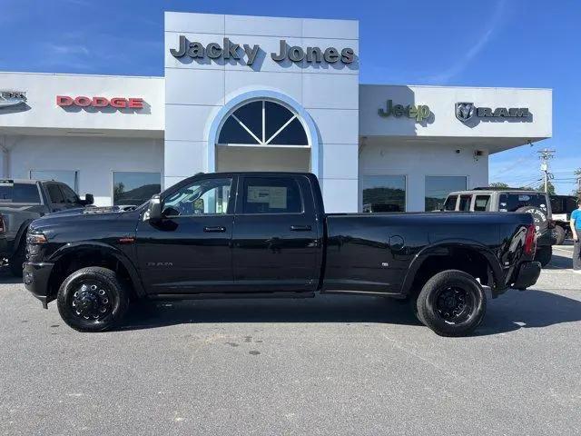2025 Ram 3500 Limited Crew Cab 4x4 8 Box for sale in Hayesville, NC