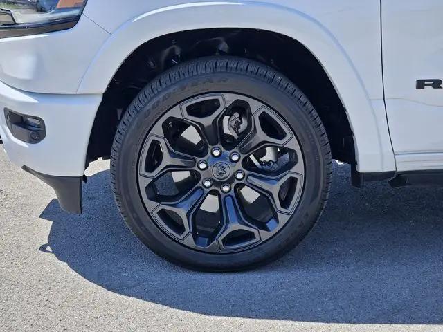 2021 Ram 1500 Limited Crew Cab 4x4 57 Box