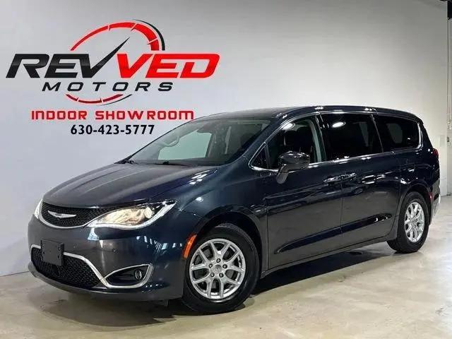 2020 Chrysler Pacifica Touring for sale in Addison, IL