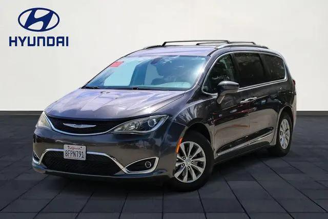 2019 Chrysler Pacifica Touring L for sale in Temecula, CA