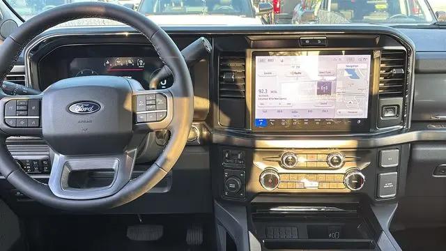 2027 Ford F-350 LARIAT