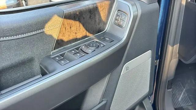 2027 Ford F-350 LARIAT