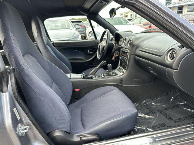 2003 Mazda MX-5 Cloth