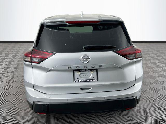 2025 Nissan Rogue SV FWD