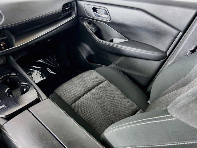 2025 Nissan Rogue SV FWD